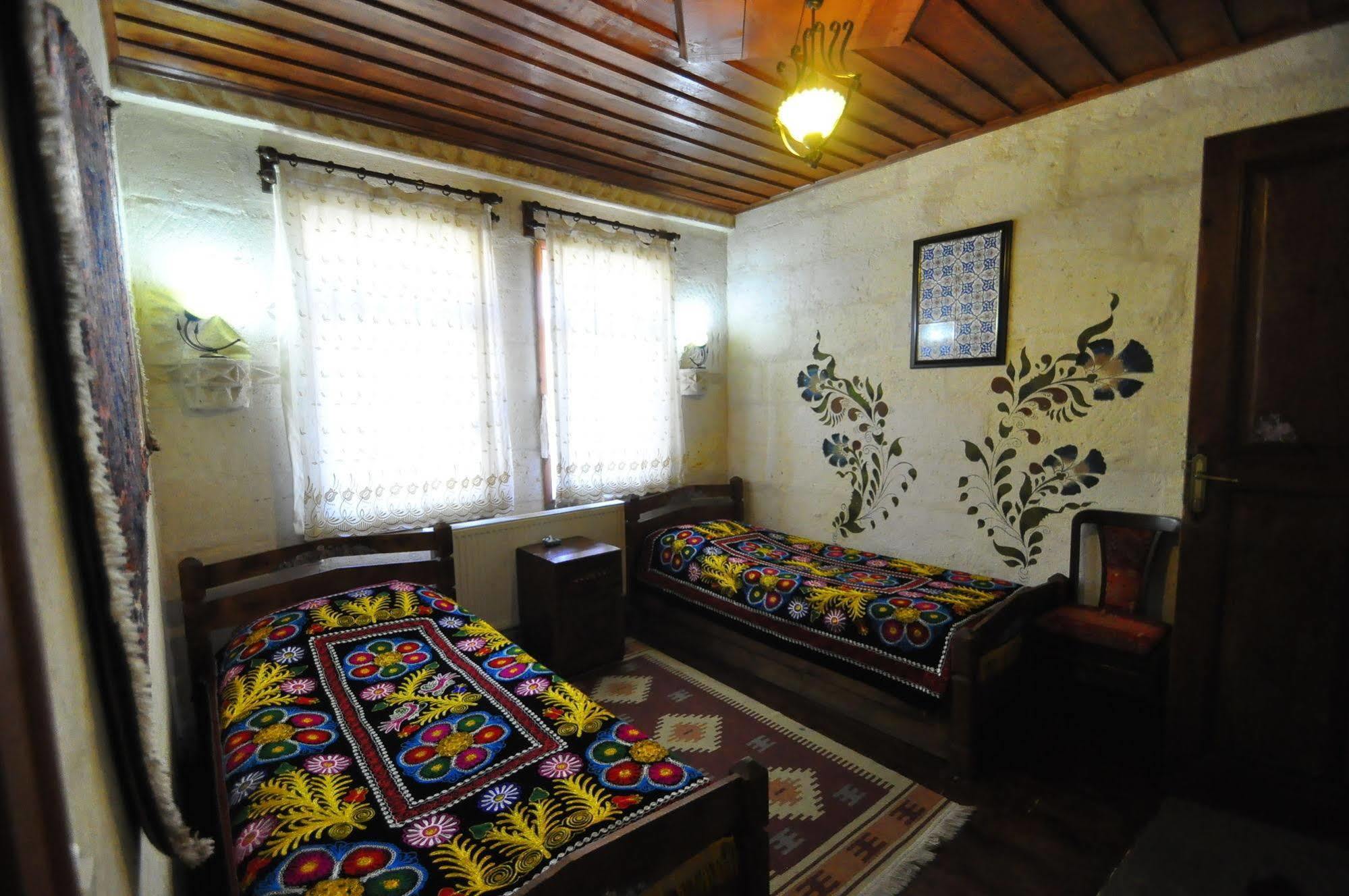 מלון גורמה Kismet Cave House מראה חיצוני תמונה