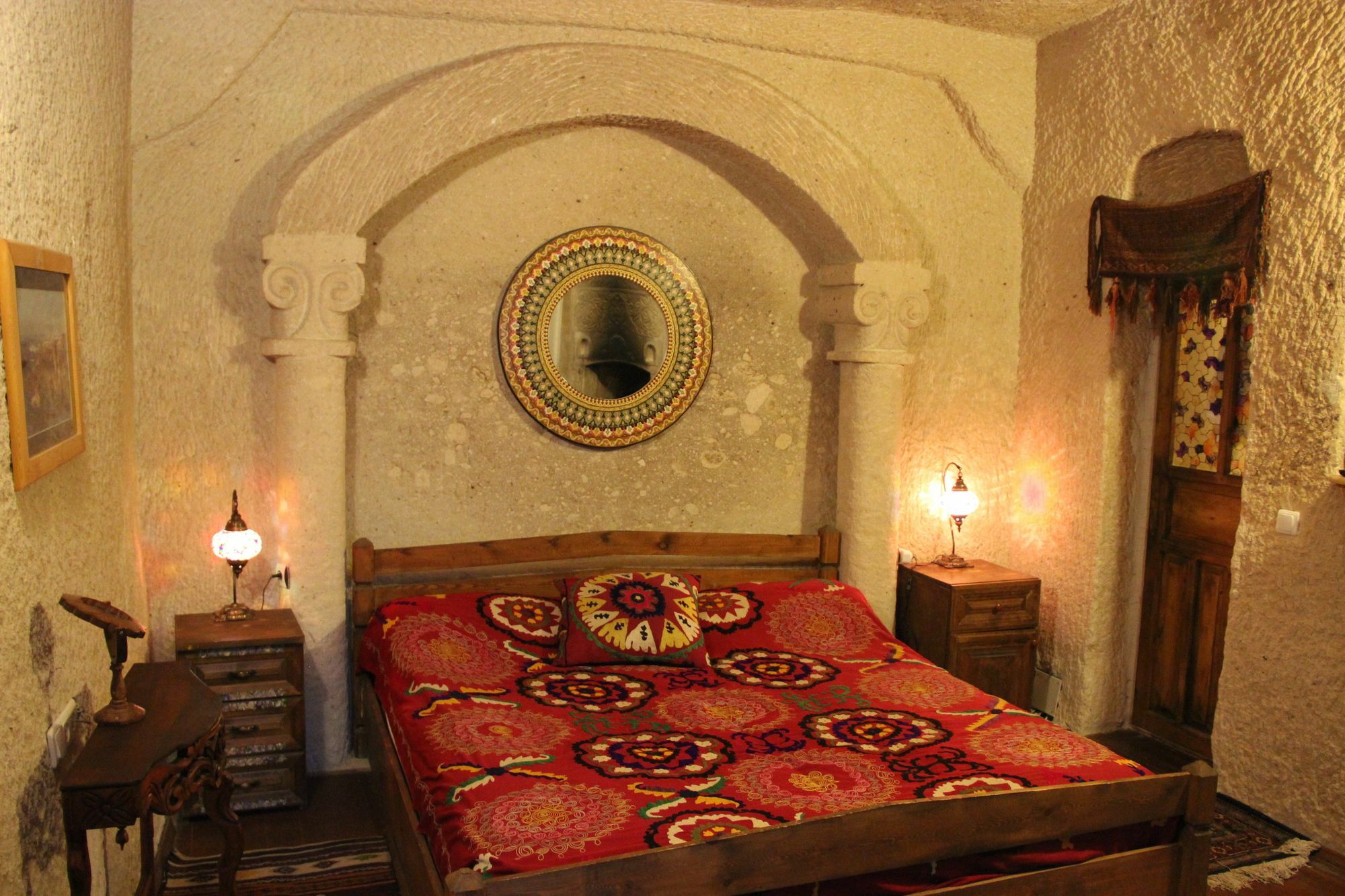 מלון גורמה Kismet Cave House מראה חיצוני תמונה